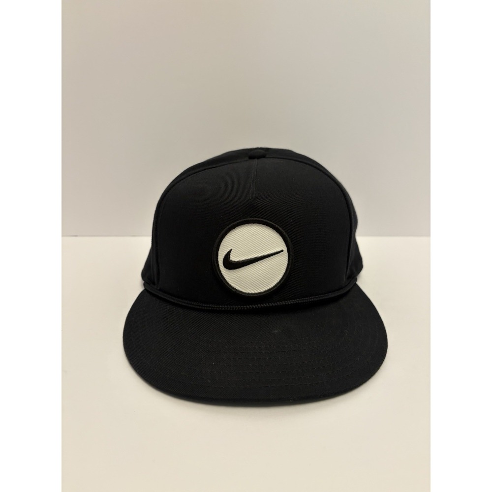 Nike True Golf Black Snapback Hat White Swoosh Logo Cap Adjustable One Size